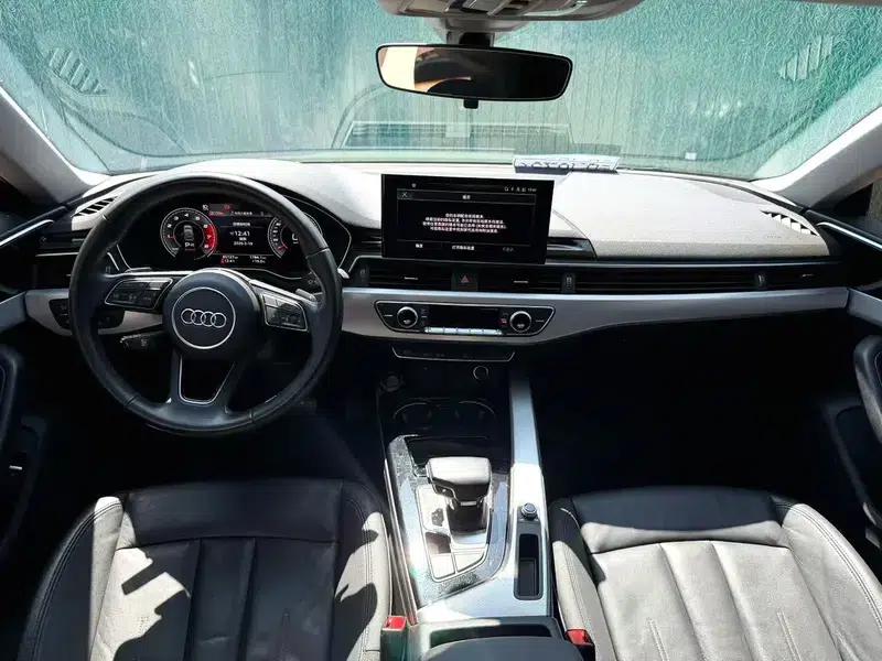 Audi A5 2021 Sportback 40 TFSI Fashionable Elegant Model — миниатюра 7
