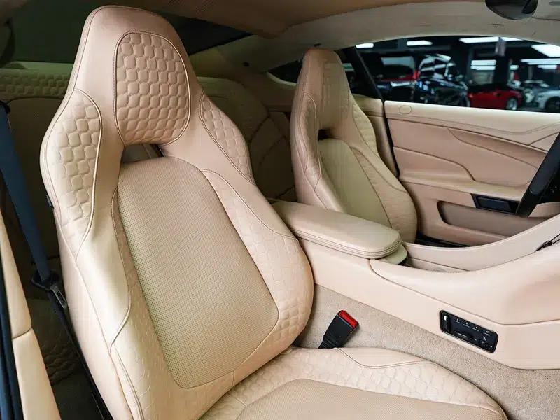 2013 Vanquish 6.0L Standard Model — миниатюра 22