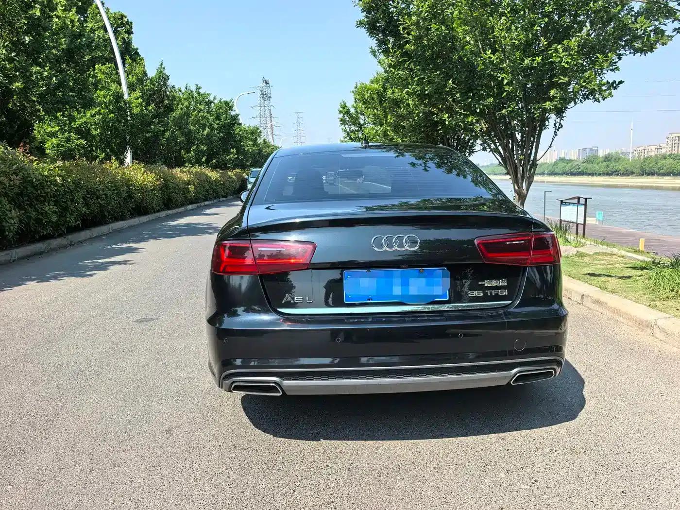 Audi A6L 2018 30th Anniversary Edition 35 TFSI Fashion Model — миниатюра 14
