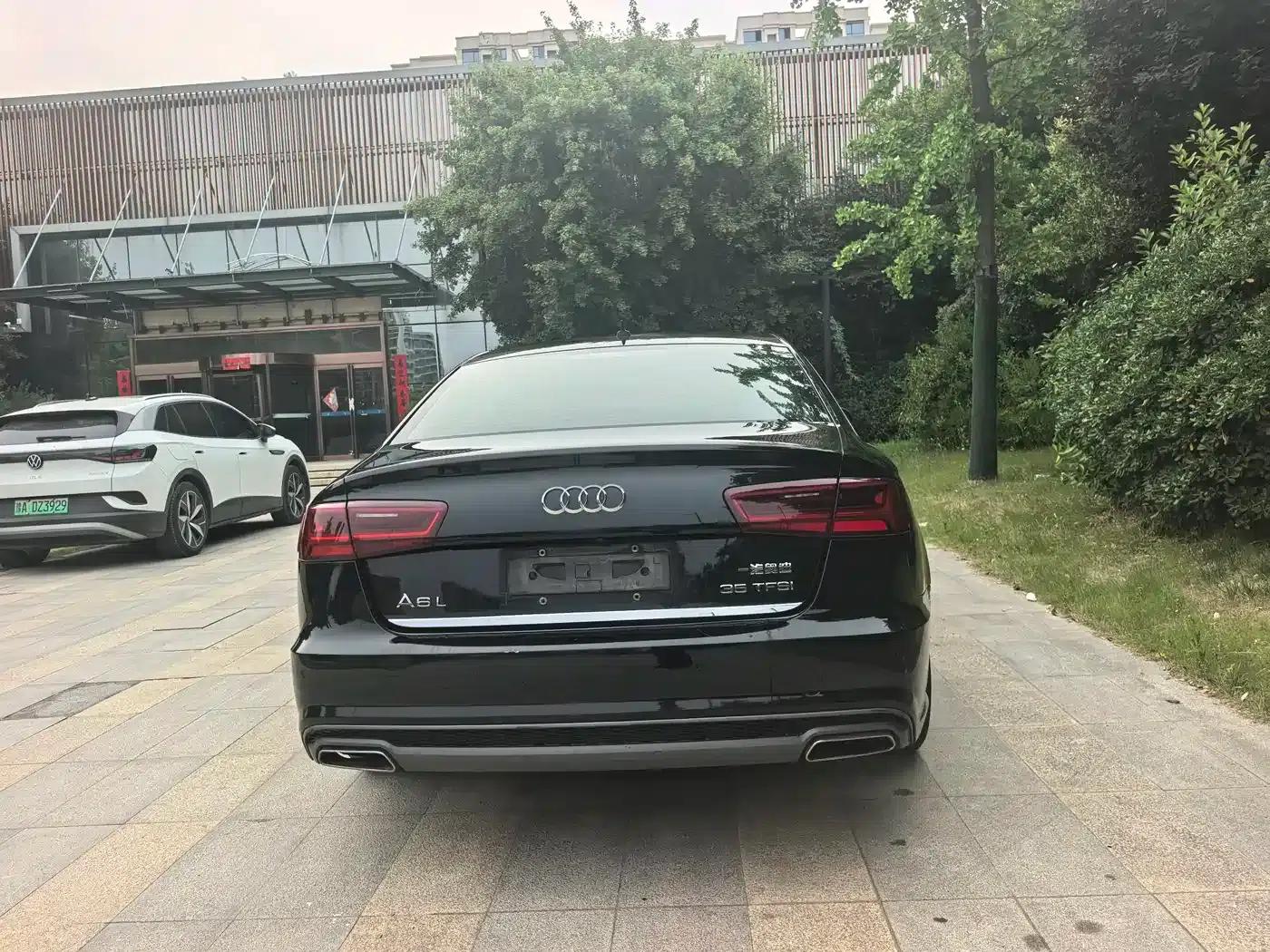 Audi A6L 2018 30th Anniversary Edition 35 TFSI Fashion Model — миниатюра 14