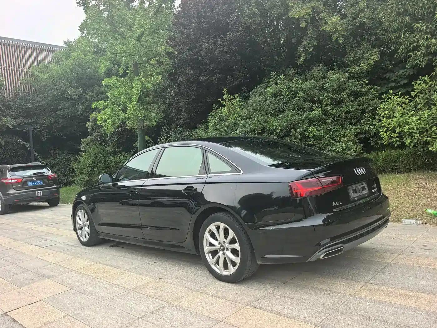 Audi A6L 2018 30th Anniversary Edition 35 TFSI Fashion Model — миниатюра 15