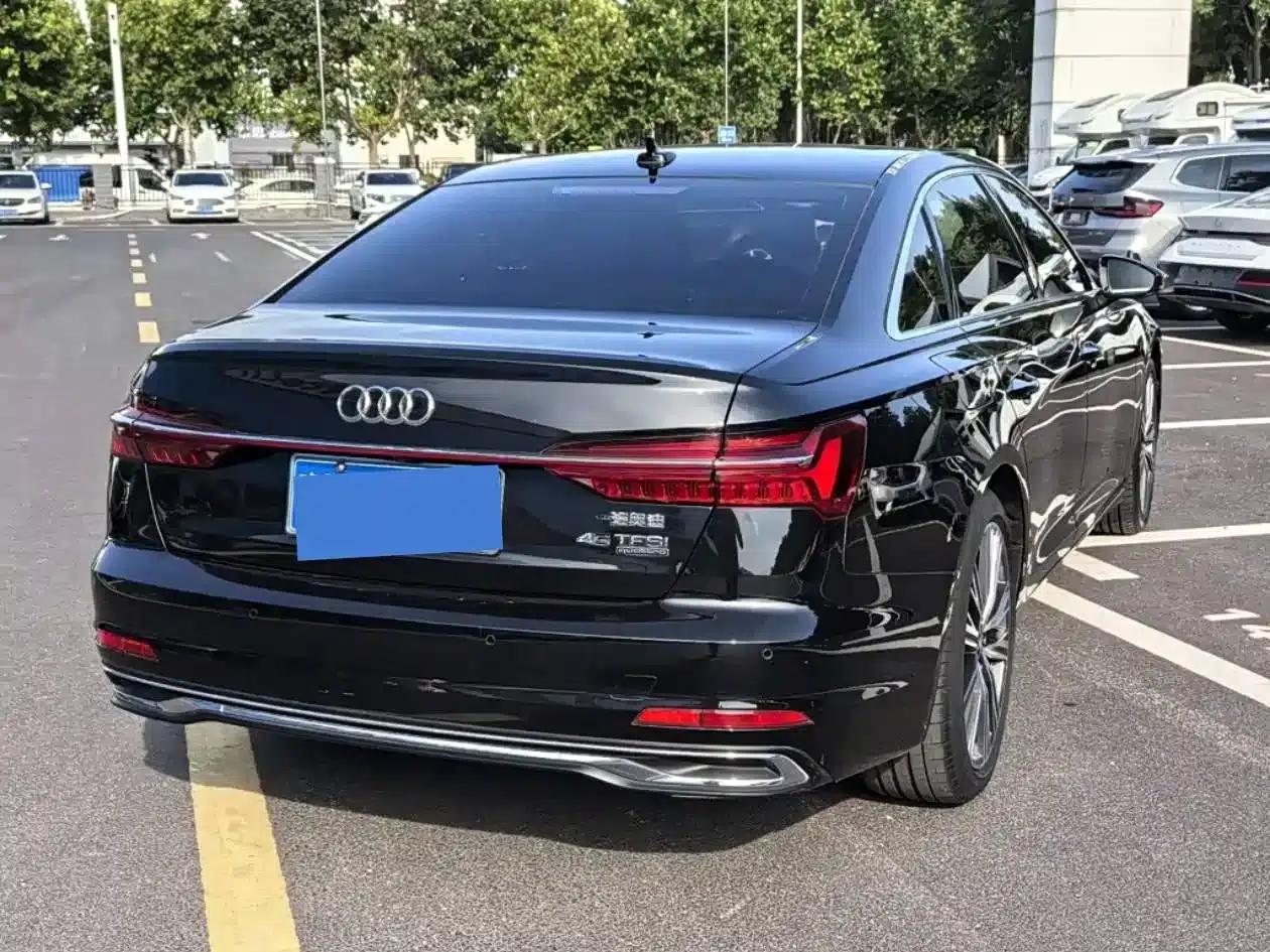 Audi A6L 2024 45 TFSI quattro Premium Elegance — миниатюра 3