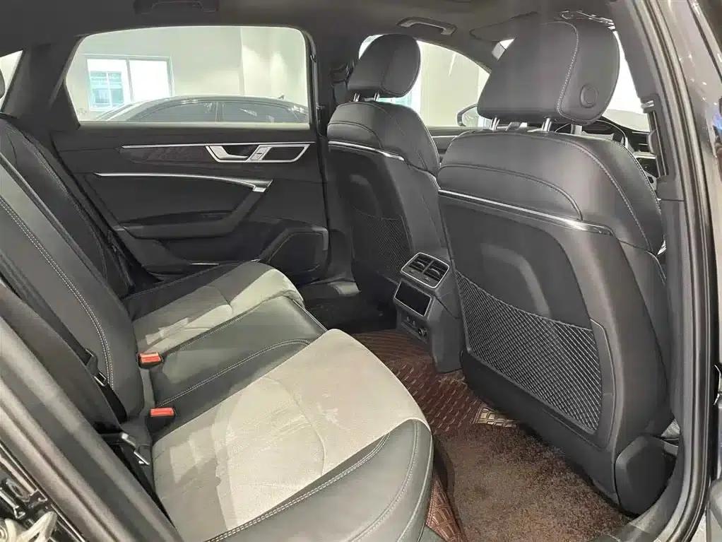 Audi A6L 2023 Facelift 45 TFSI quattro Premium Dynamic Edition — миниатюра 8