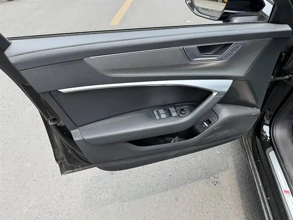 Audi A6L 2024 45 TFSI quattro Premium Dynamic Edition — миниатюра 6