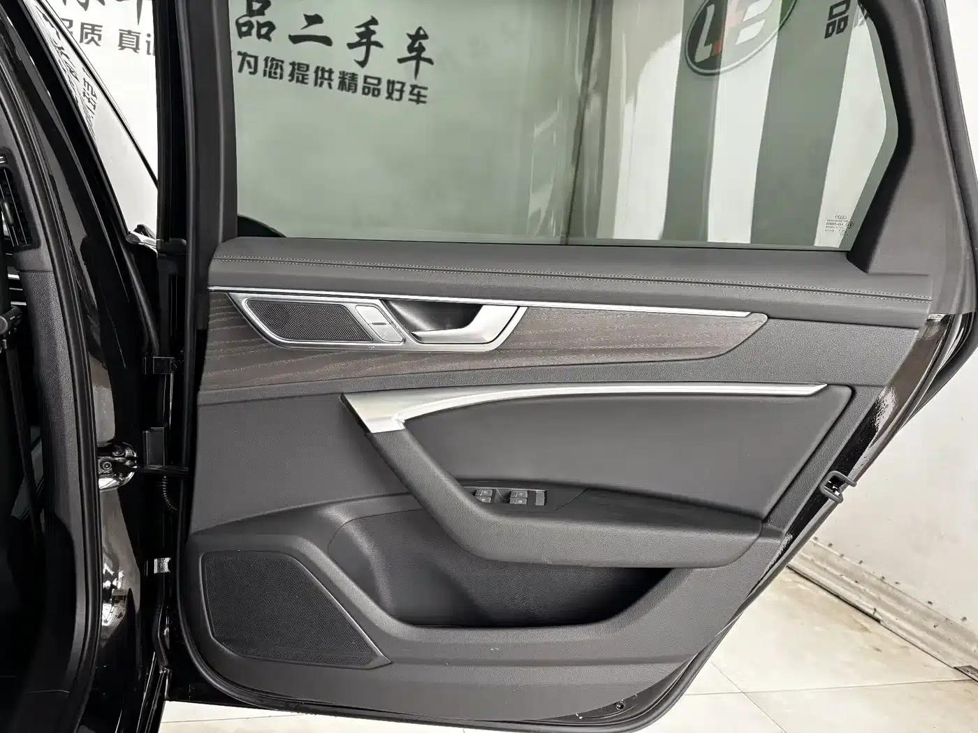 Audi A6L 2025 45 TFSI quattro Premium Dynamic Edition — миниатюра 22