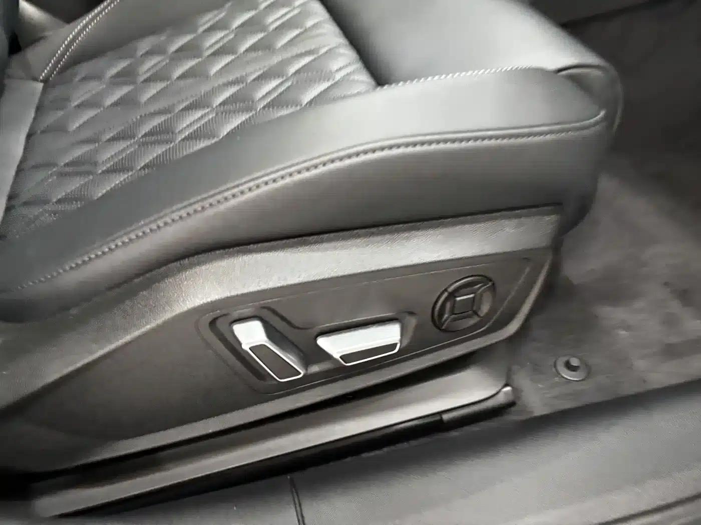 Audi A6L 2025 45 TFSI quattro Premium Dynamic Edition — миниатюра 26