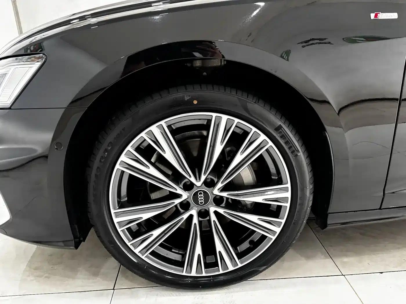 Audi A6L 2025 45 TFSI quattro Premium Dynamic Edition — миниатюра 31