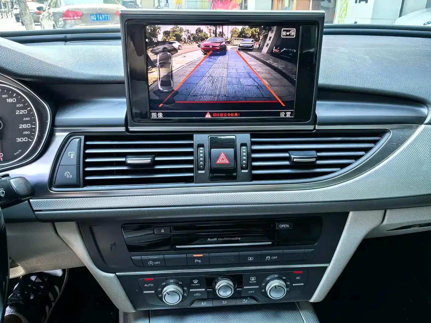 Audi A6L 2012 TFSI Standard Edition — миниатюра 13
