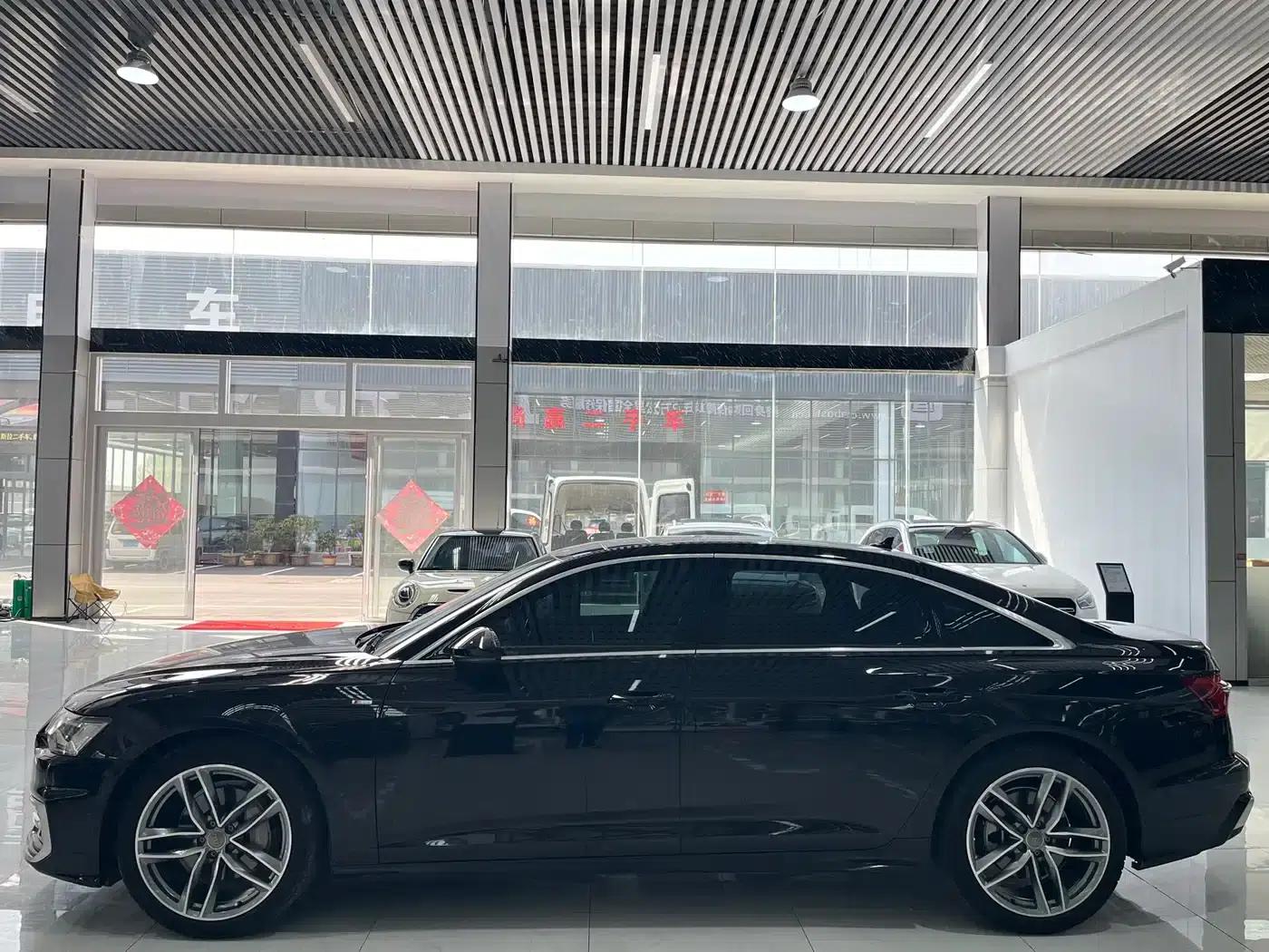 Audi A6L 2023 40 TFSI Luxury Dynamic — миниатюра 3