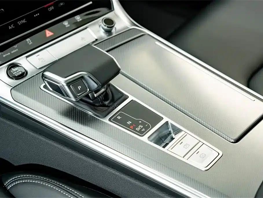 Audi A6L 2025 Facelift 40 TFSI Luxury Dynamic — миниатюра 11