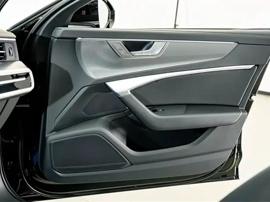 Audi A6L 2025 Facelift 40 TFSI Luxury Dynamic — миниатюра 15