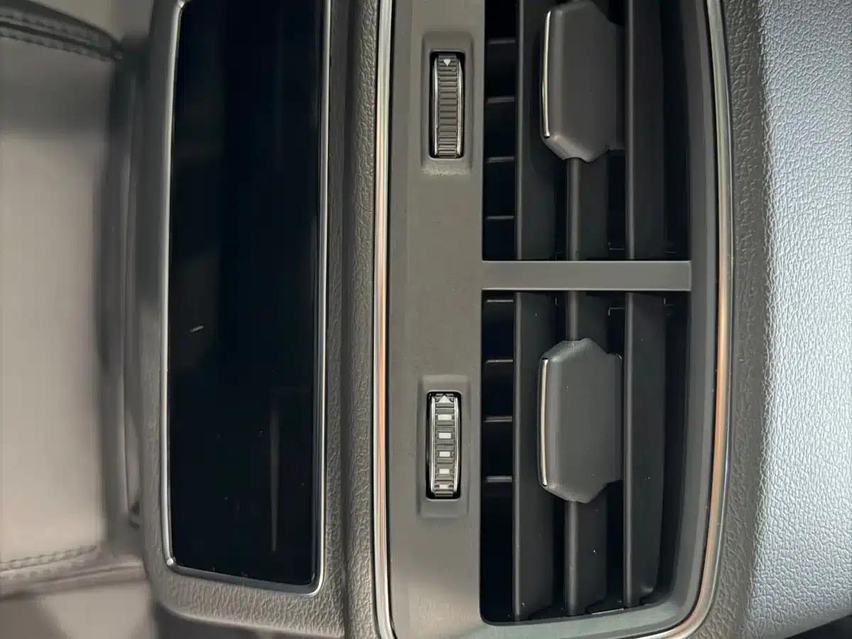Audi A6L 2024 45 TFSI Premium Dynamic Edition — миниатюра 11