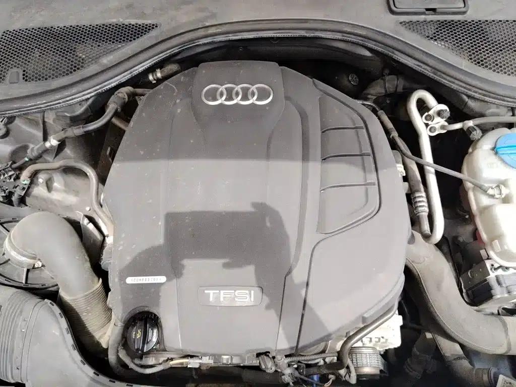 Audi A6L 2018 30th Anniversary Edition 35 TFSI Fashion Model — миниатюра 16