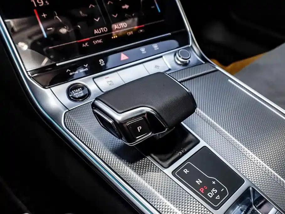 Audi A6L 2023 Facelift 45 TFSI Dynamic Edition — миниатюра 19