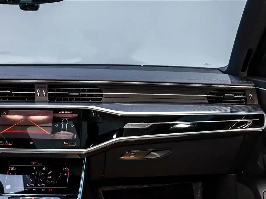 Audi A6L 2023 Facelift 45 TFSI Dynamic Edition — миниатюра 31