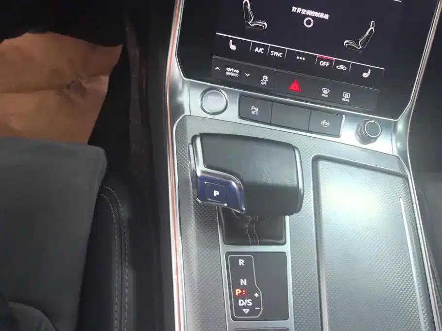 Audi A6L 2020 45 TFSI quattro Premium Dynamic Edition — миниатюра 16