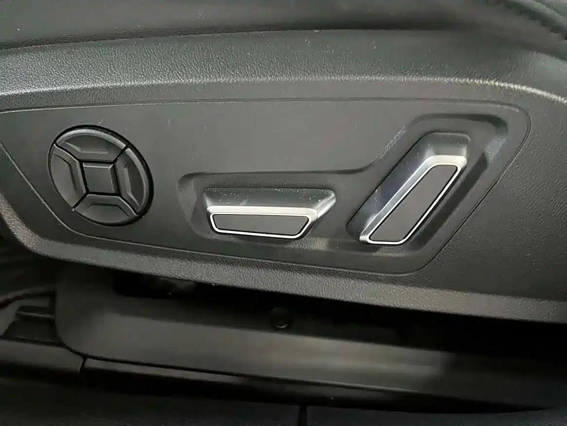 Audi A6L 2023 45 TFSI Premium Dynamic Edition — миниатюра 10