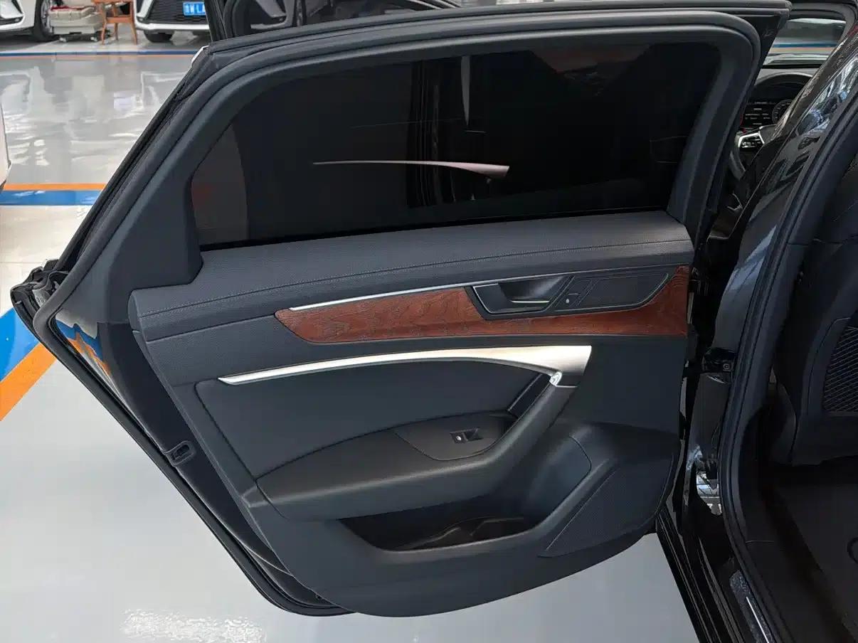 Audi A6L 2021 40 TFSI Luxury Dynamic — миниатюра 14