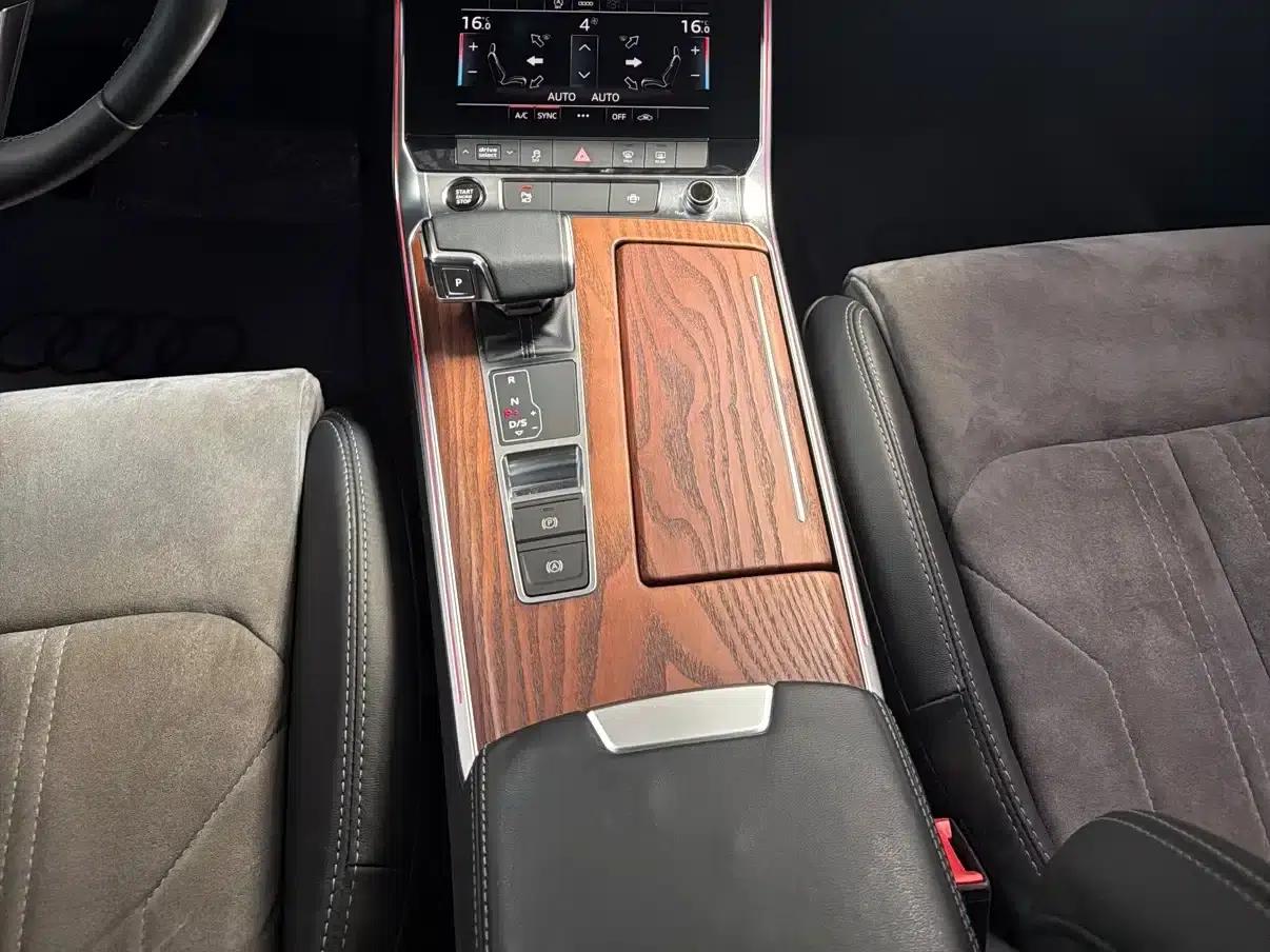 Audi A6L 2021 40 TFSI Luxury Dynamic — миниатюра 21