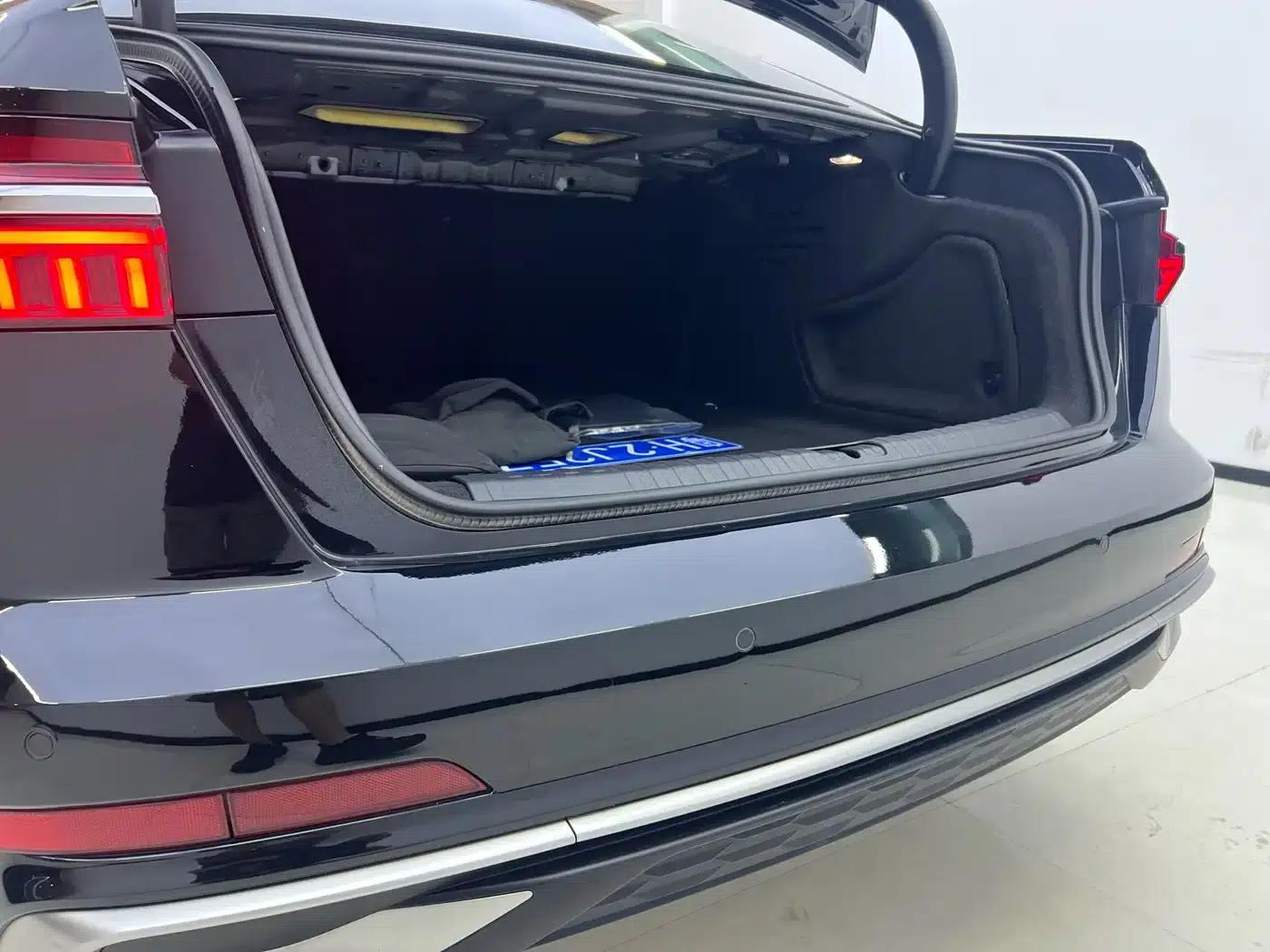 Audi A6L 2024 45 TFSI quattro Premium Dynamic Edition — миниатюра 18