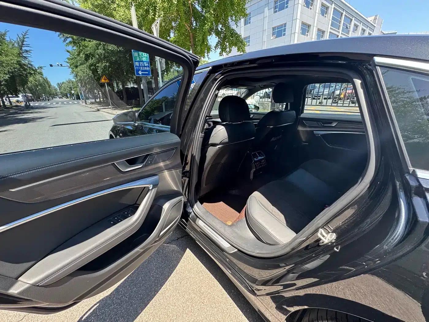 Audi A6L 2021 55 TFSI quattro Flagship Dynamic Edition — миниатюра 15