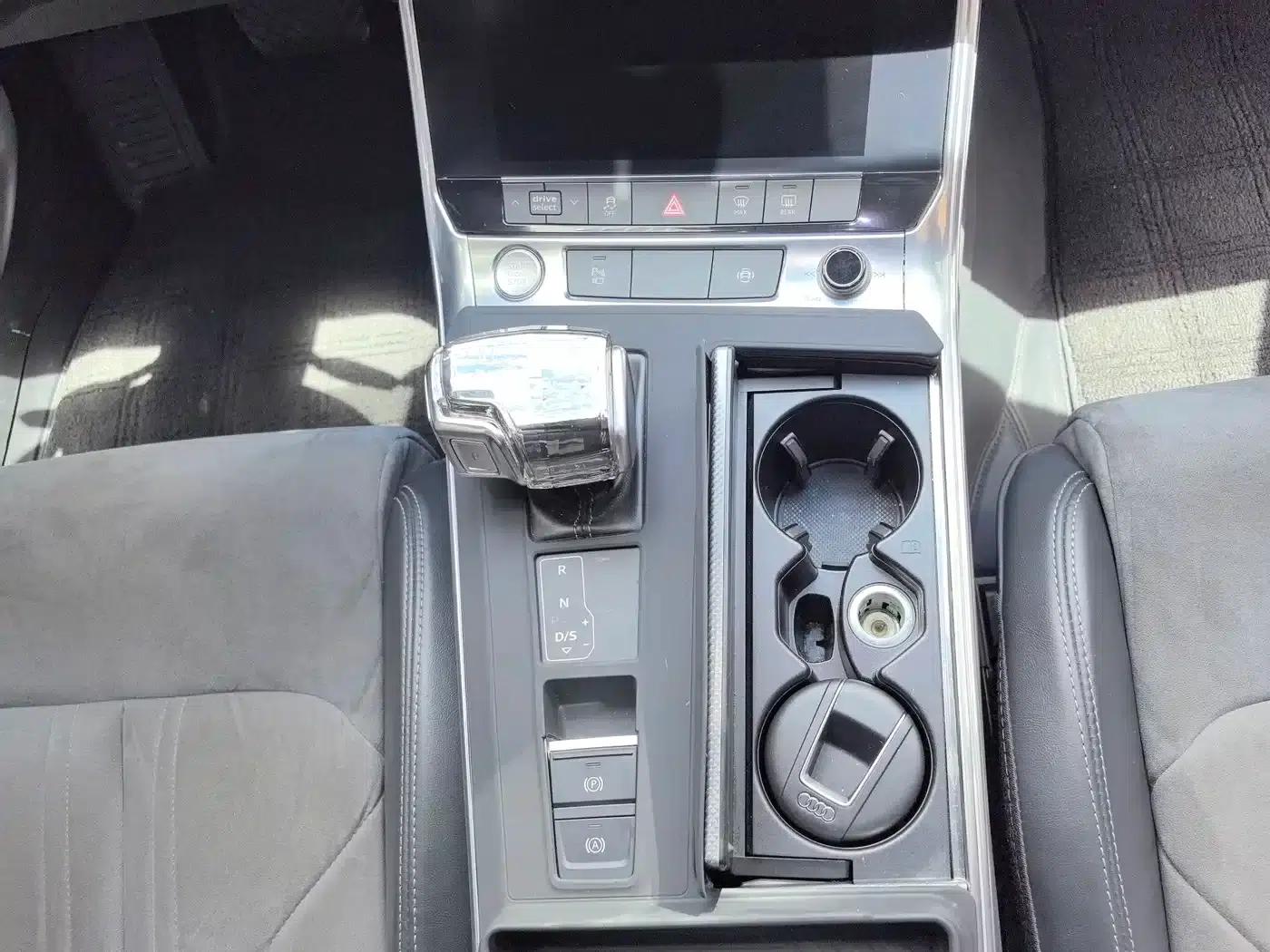 Audi A6L 2019 45 TFSI quattro Premium Dynamic Edition — миниатюра 15