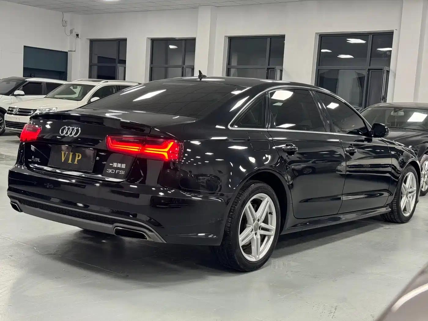 Audi A6L 2018 30th Anniversary Edition 30 FSI Fashion Model — миниатюра 9