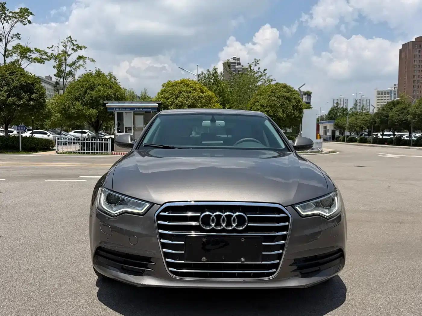 Audi A6L 2014 TFSI Standard Edition — миниатюра 2