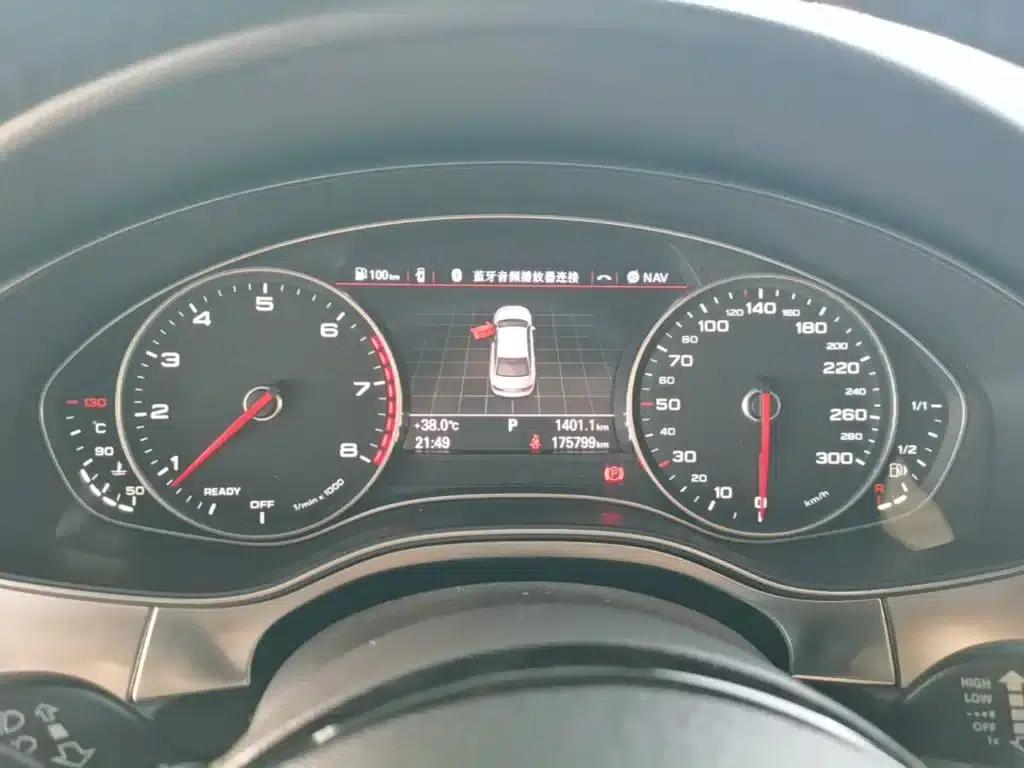 Audi A6L 2018 30th Anniversary Edition 45 TFSI quattro Sport — миниатюра 12