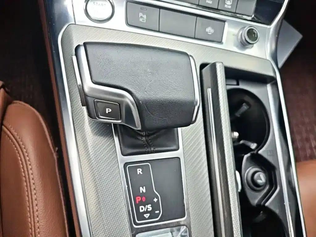 Audi A6L 2019 40 TFSI Luxury Elegance — миниатюра 14