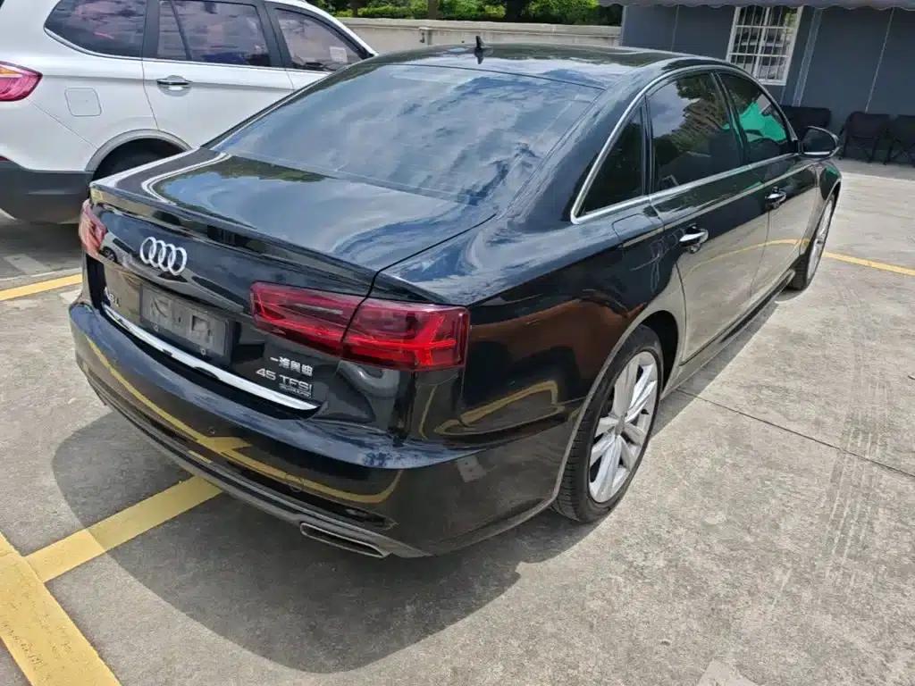 Audi A6L 2018 30th Anniversary Edition 45 TFSI quattro Sport — миниатюра 7