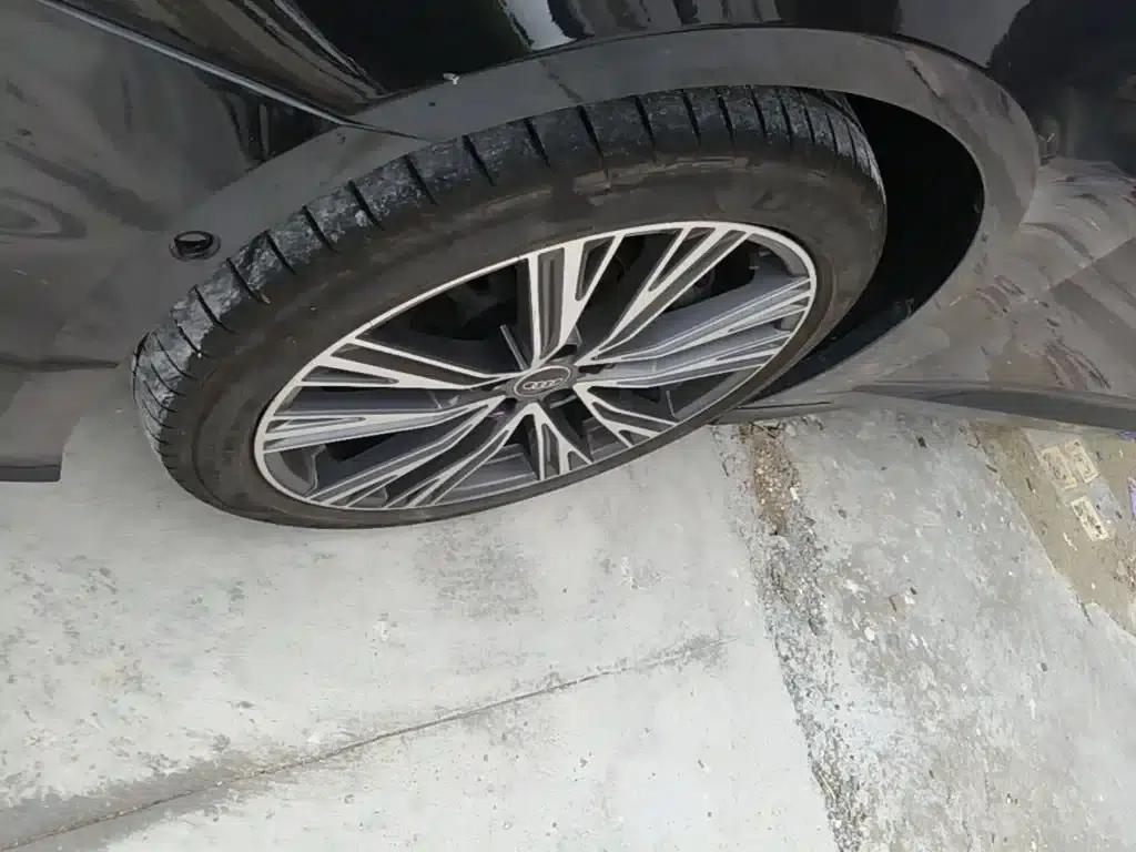 Audi A6L 2024 55 TFSI quattro Premium Dynamic Edition — миниатюра 23