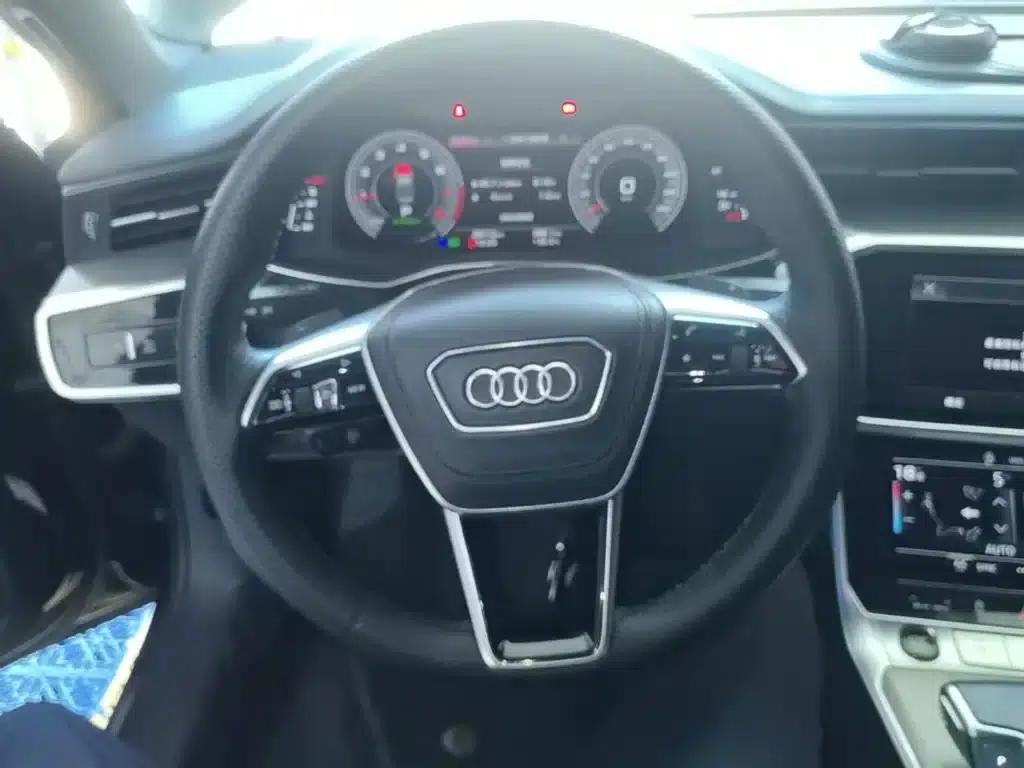 Audi A6L 2024 45 TFSI Premium Dynamic Edition — миниатюра 11