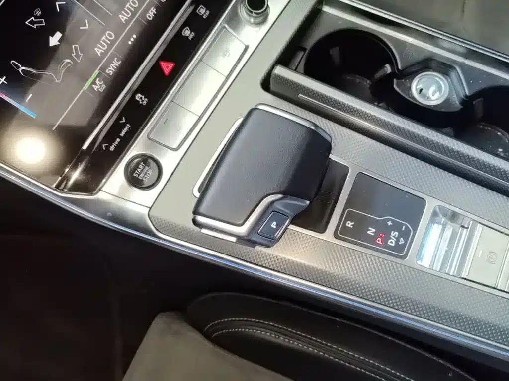 Audi A6L 2024 45 TFSI Premium Dynamic Edition — миниатюра 14