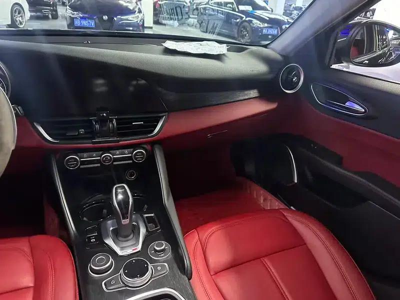 Giulia Juliet 2020 2.0T 280HP Luxury Edition — миниатюра 11