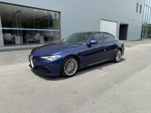 Giulia Juliet 2017 2.0T 280HP Luxury Sport Edition
