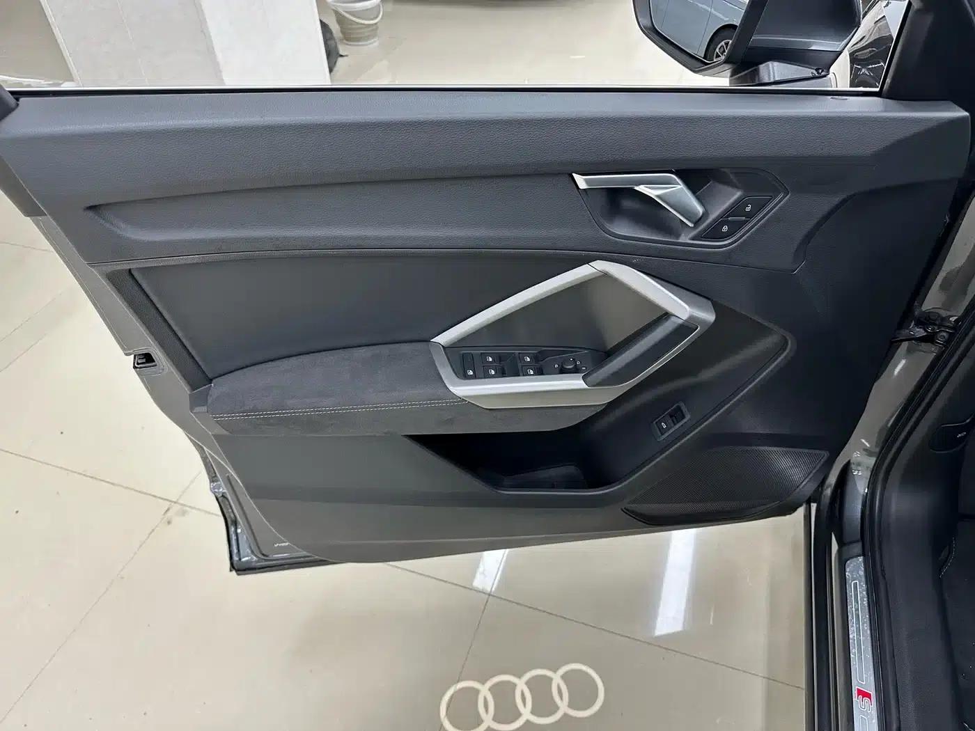 Audi Q3 2023 35 TFSI Fashion Dynamic (1.4T) — миниатюра 11