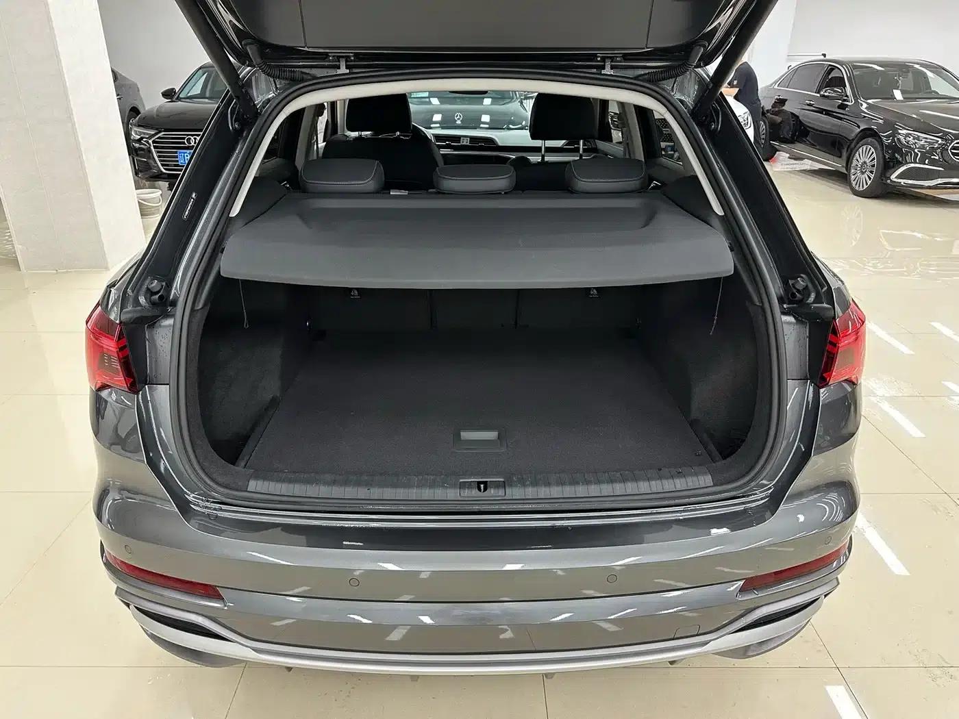 Audi Q3 2023 35 TFSI Fashion Dynamic (1.4T) — миниатюра 17