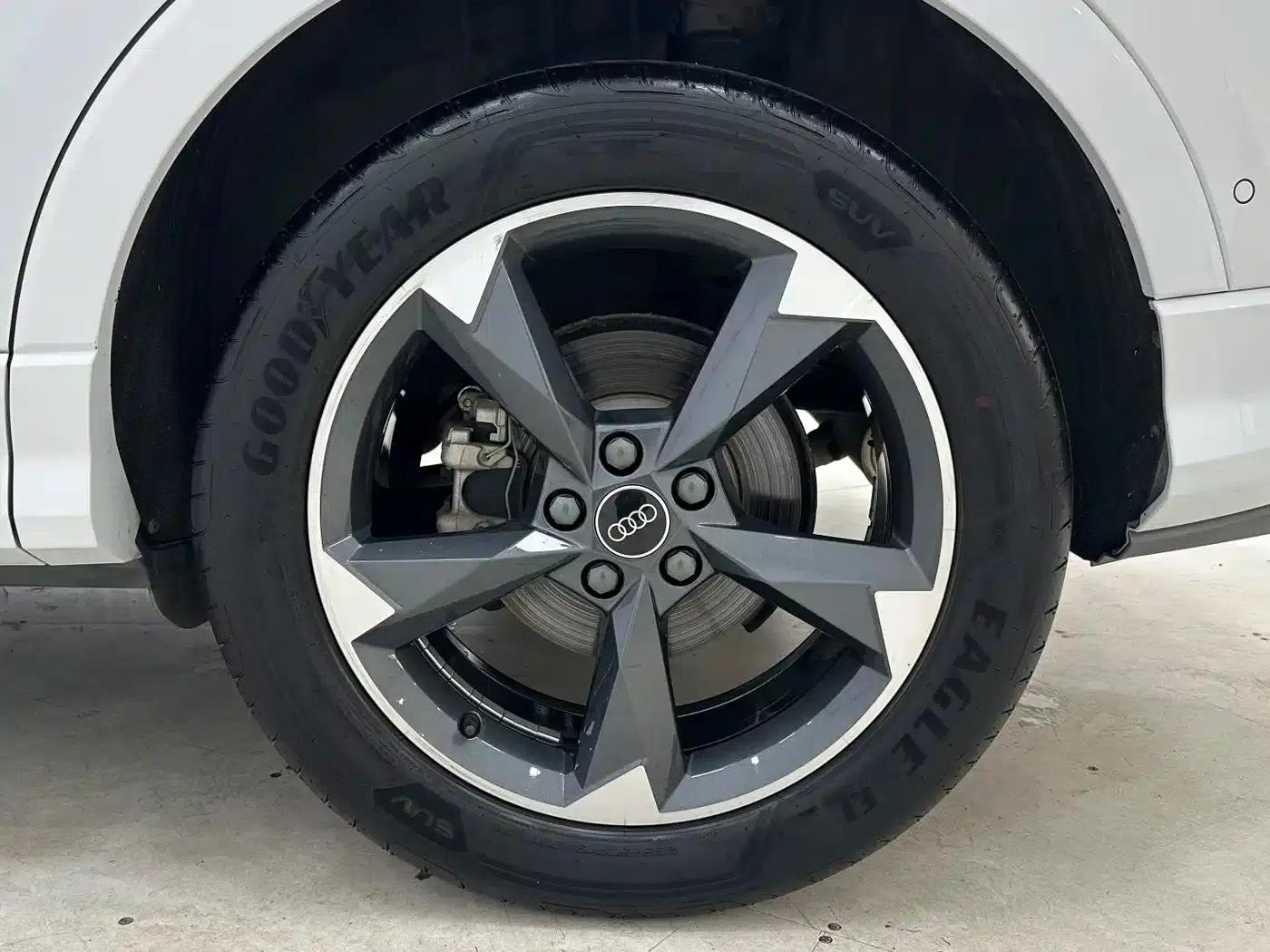 Audi Q3 2023 35 TFSI Fashion Dynamic (1.4T) — миниатюра 17