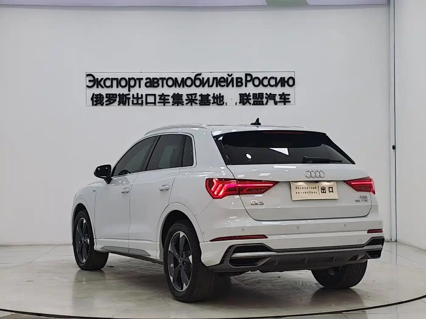 Audi Q3 2022 35 TFSI Fashion Dynamic Edition — миниатюра 4