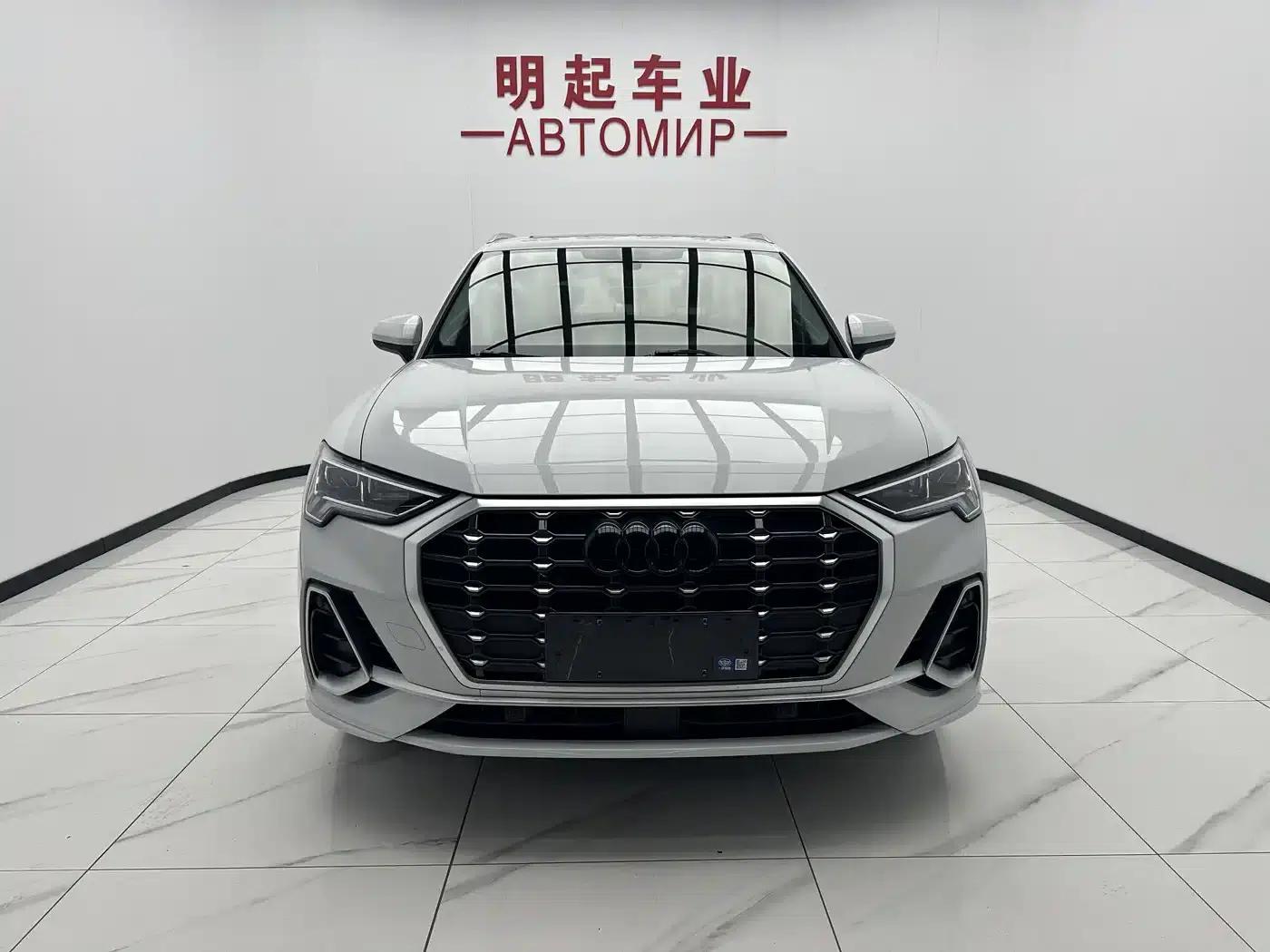Audi Q3 2023 35 TFSI Fashion Dynamic (1.4T) — миниатюра 2
