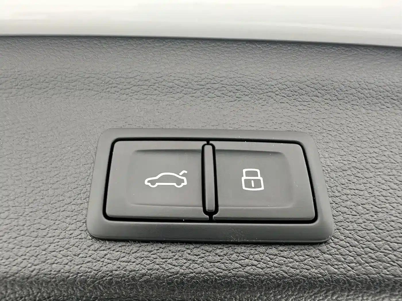 Audi Q3 2023 35 TFSI Fashion Dynamic (1.4T) — миниатюра 17