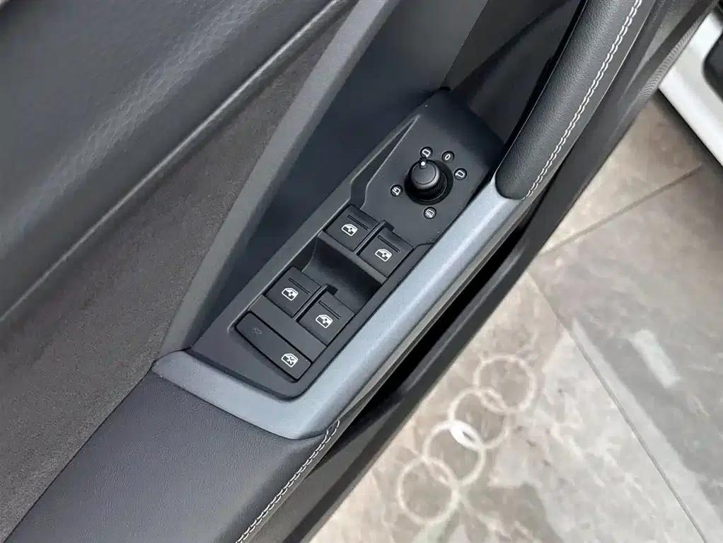 Audi Q3 2024 40 TFSI Fashion Dynamic — миниатюра 15