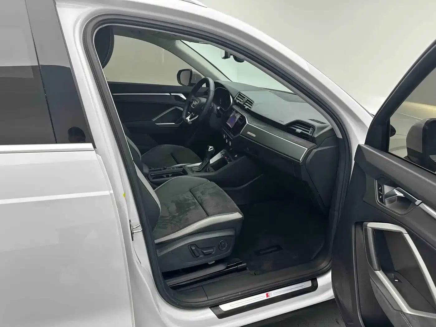 Audi Q3 2022 35 TFSI Fashion Dynamic Edition — миниатюра 7