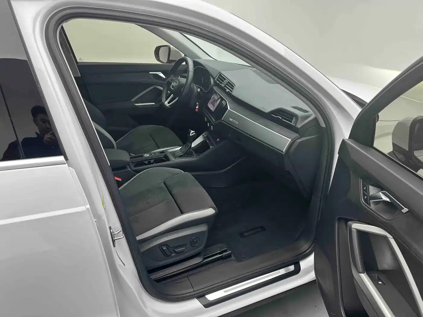 Audi Q3 2022 35 TFSI Progressive Dynamic — миниатюра 7
