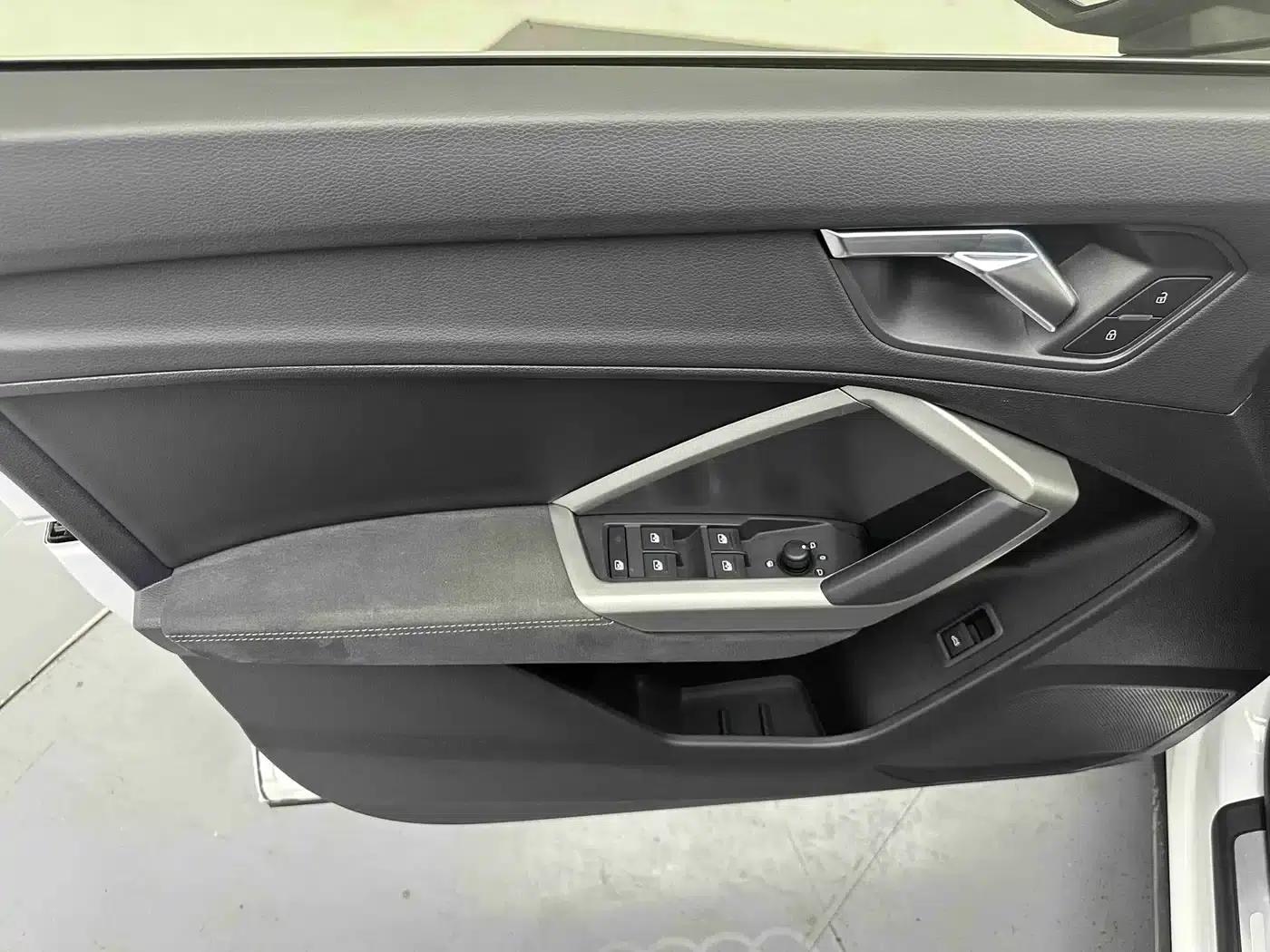Audi Q3 2022 35 TFSI Progressive Dynamic — миниатюра 10