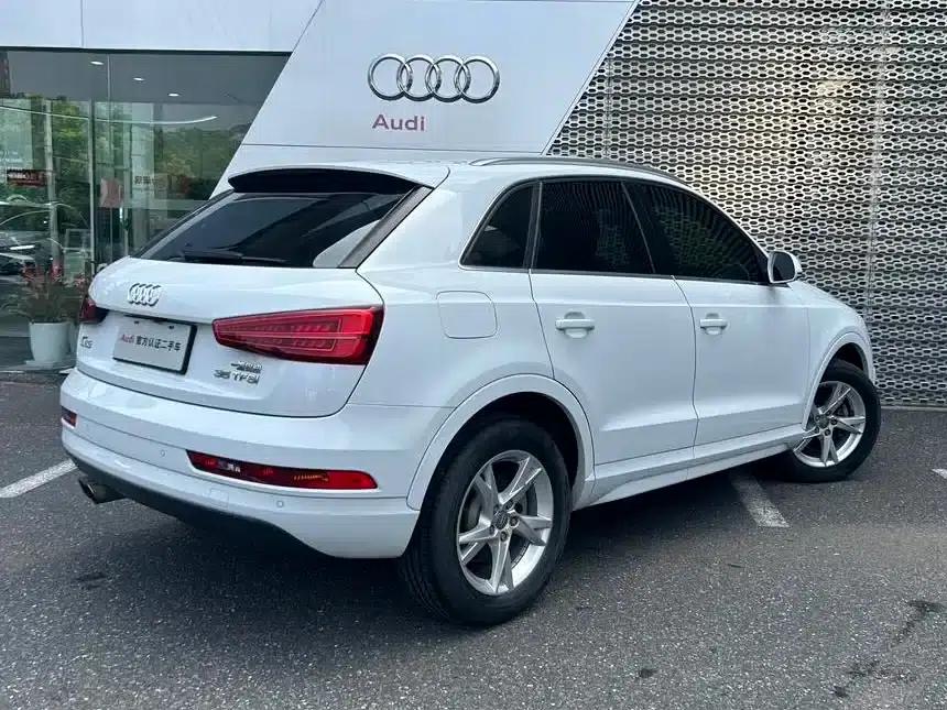 Audi Q3 2018 30th Anniversary Edition 35 TFSI Fashion Model — миниатюра 4