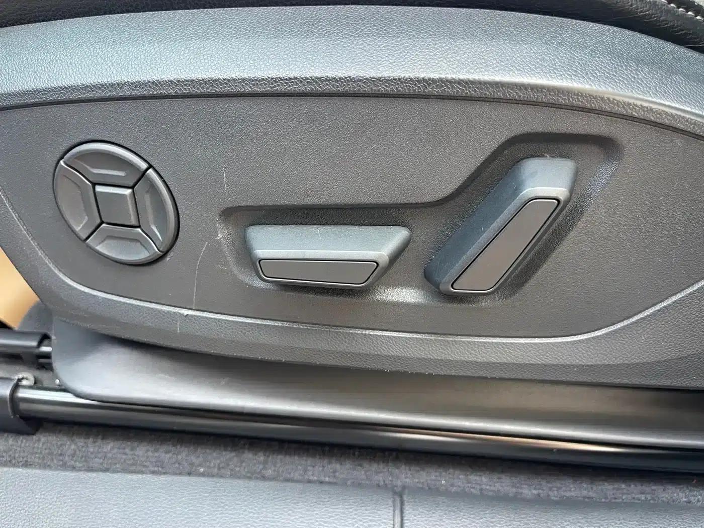 Audi Q3 2020 35 TFSI Fashion Dynamic Edition — миниатюра 19