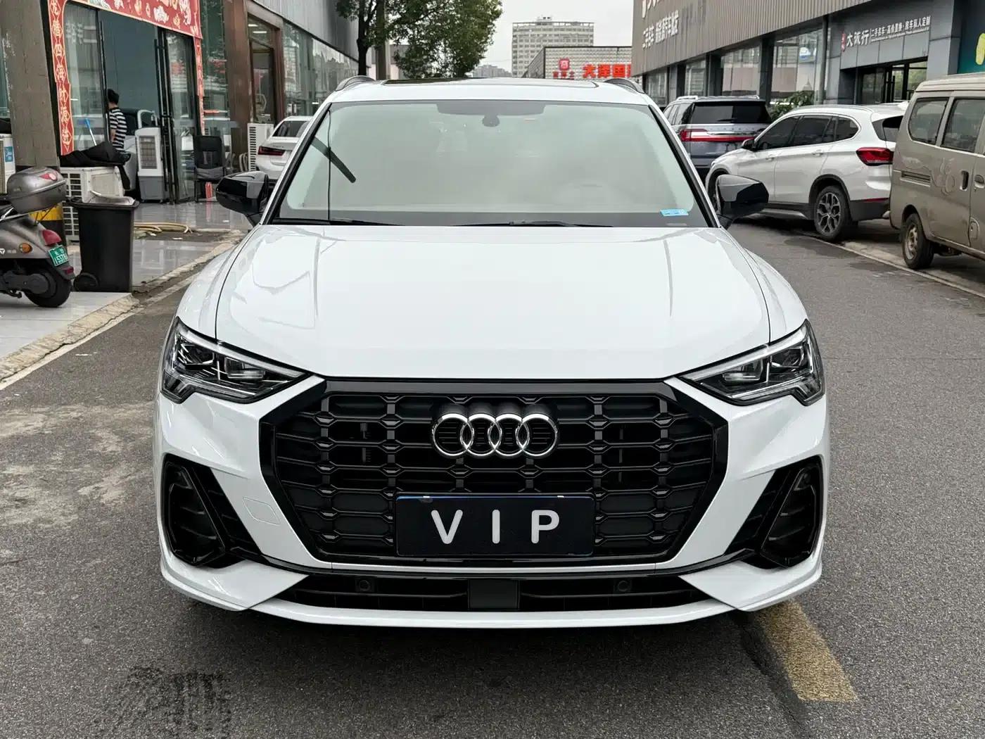 Audi Q3 2023 35 TFSI Fashion Dynamic (1.4T) — миниатюра 2