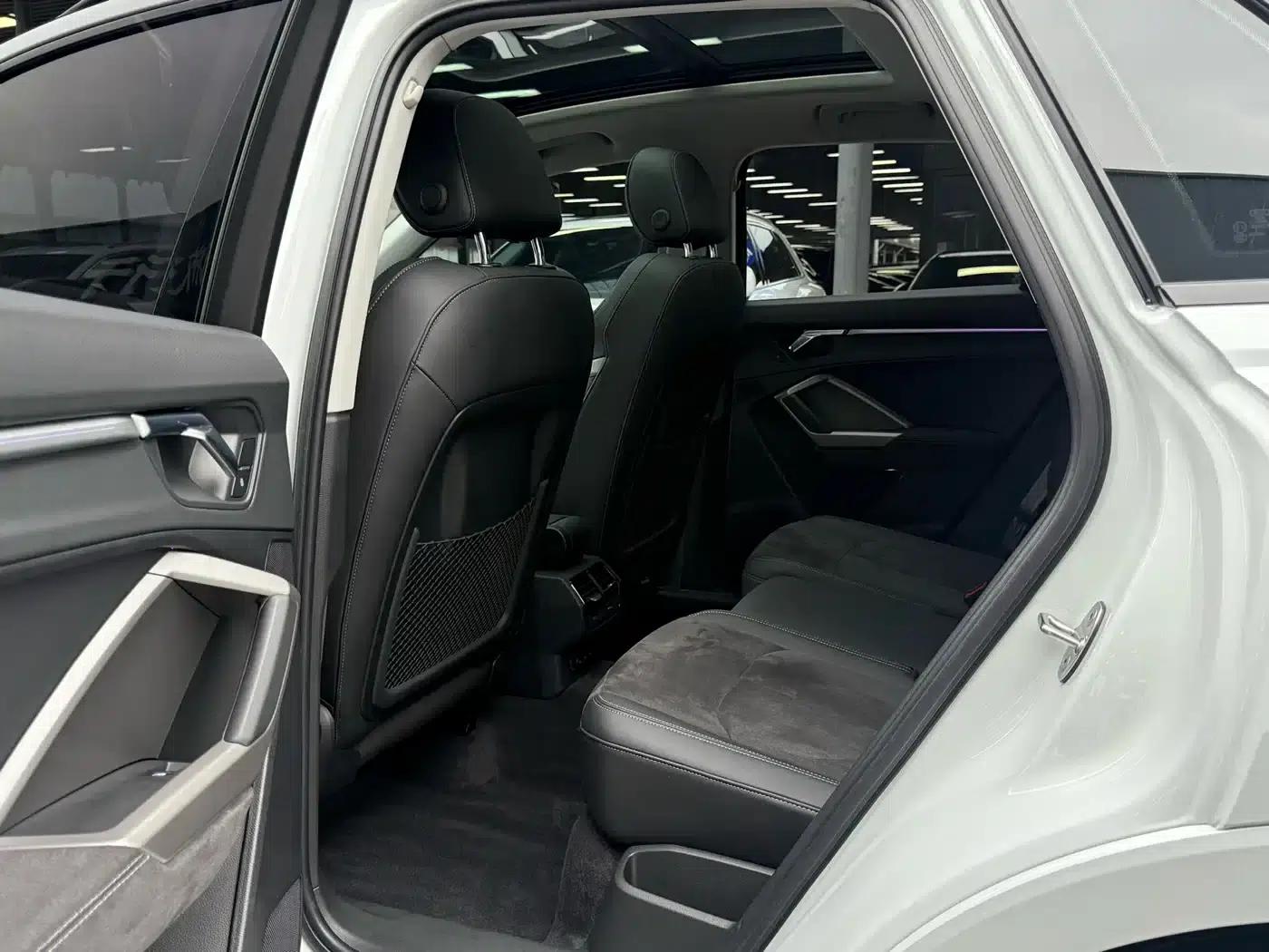 Audi Q3 2023 35 TFSI Fashion Dynamic (1.4T) — миниатюра 10